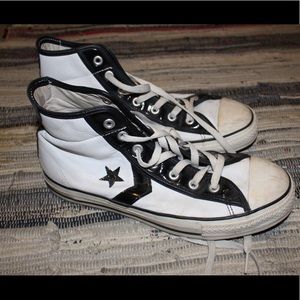 Men’s black and white Leather Converse